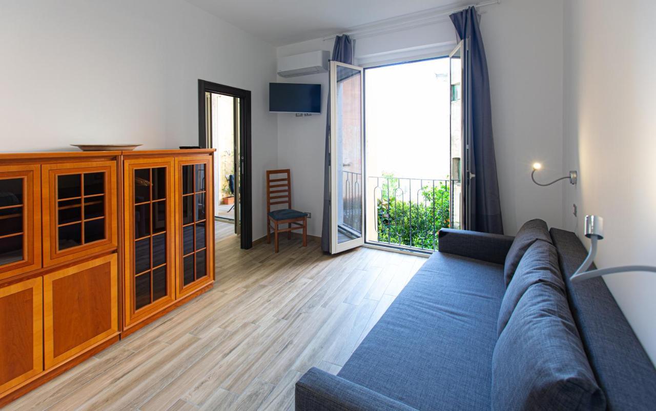 TaoMau - Duomo Square Apartment Taormina Bagian luar foto
