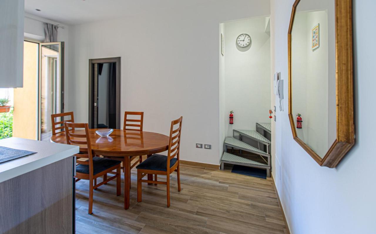 TaoMau - Duomo Square Apartment Taormina Bagian luar foto