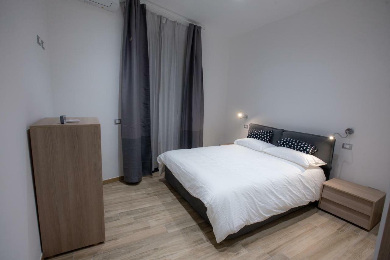 TaoMau - Duomo Square Apartment Taormina Bagian luar foto
