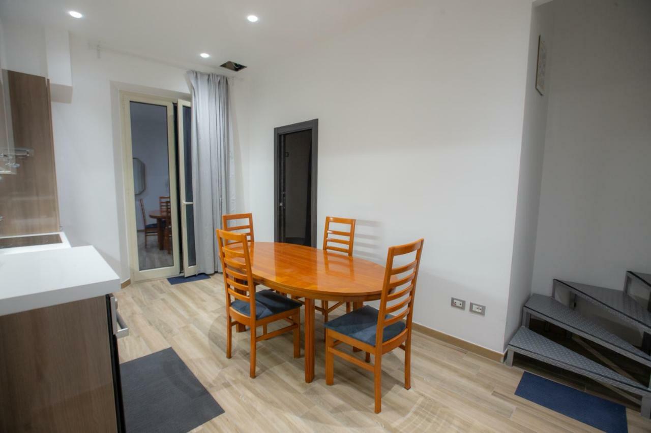 TaoMau - Duomo Square Apartment Taormina Bagian luar foto
