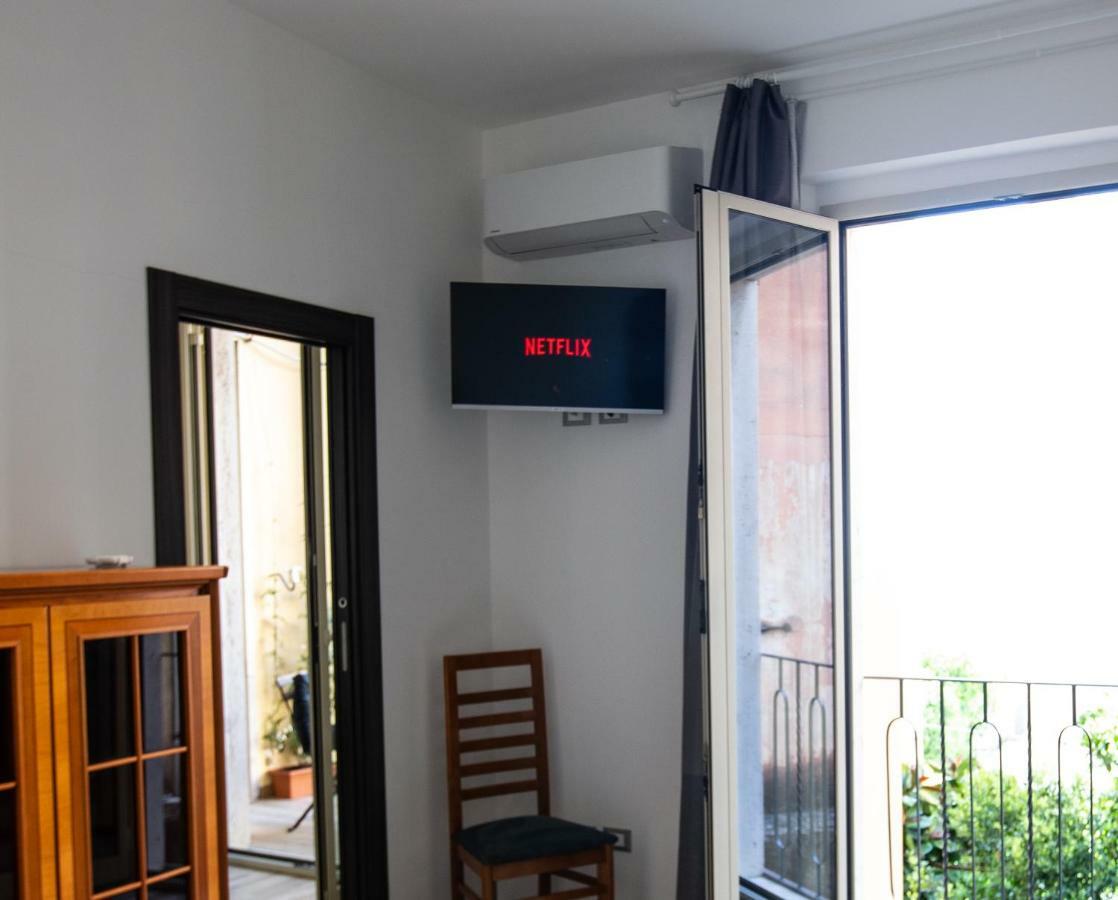 TaoMau - Duomo Square Apartment Taormina Bagian luar foto